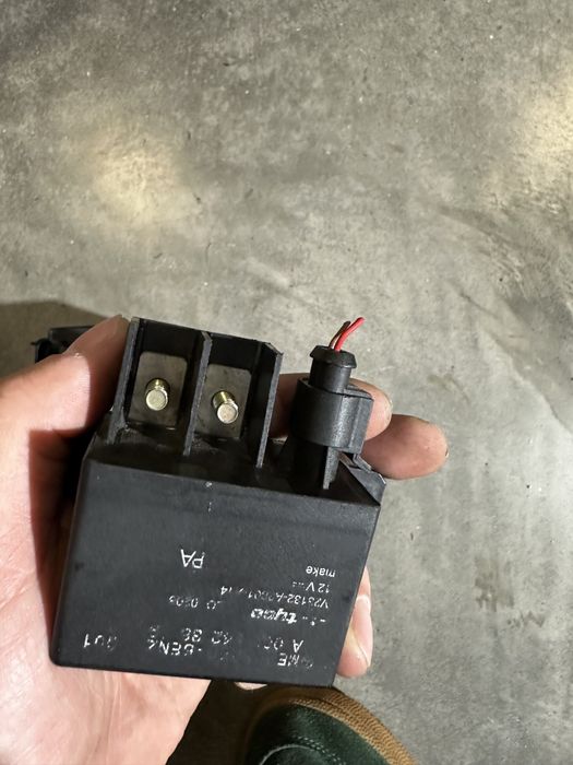 Реле второго акумулятора додаткового спрінтер Sprinter W906 W907