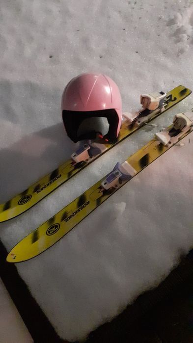Narty +kask dla dziecka sprzedam