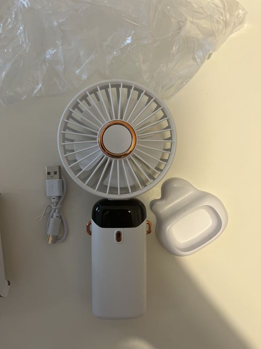 Ventoinha portatil USB com 5 velocidades e display digital