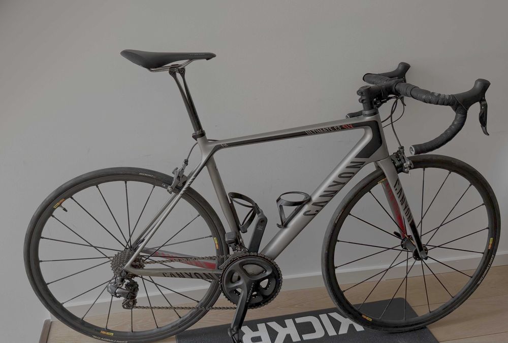 Canyon Ultimate CF SLX (M)