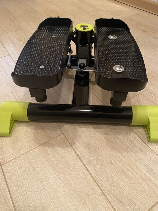 Тренажер для ніг. Кардіо тренажер.