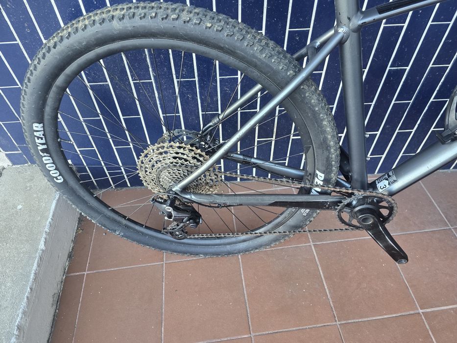 Scott scale 29 L bem equipada