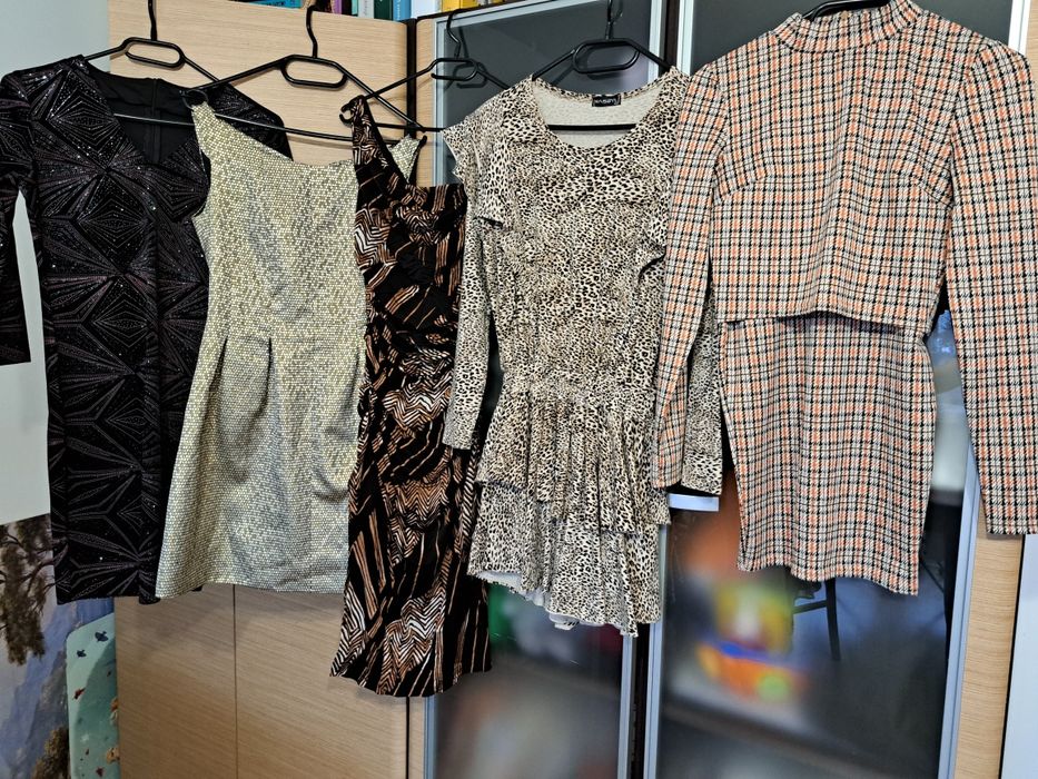 Paka 29 sukienek po 10zł