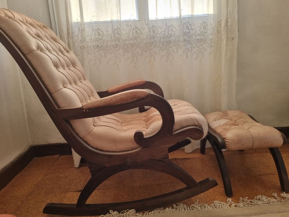 Cadeirão em pele vintage