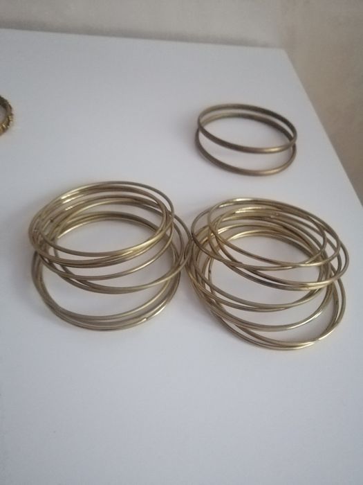 Жіноча  біжутерія, браслети