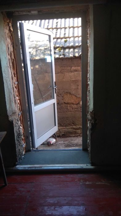 Продам  дом село Лежино 7000 $В Аренду не сдается