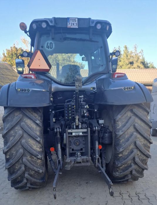 Sprzedam Valtra VERSU T154V 180 koni