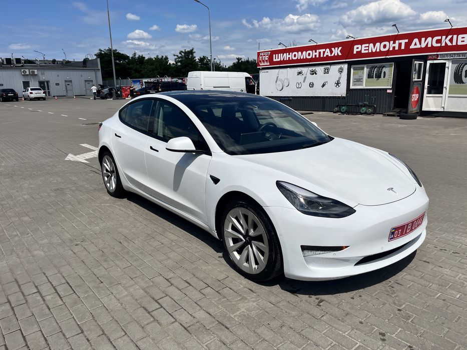 Tesla Model 3 2022 LFP 62 кВт Біла, Райзен + Тепловий насос, свіжий пригін США