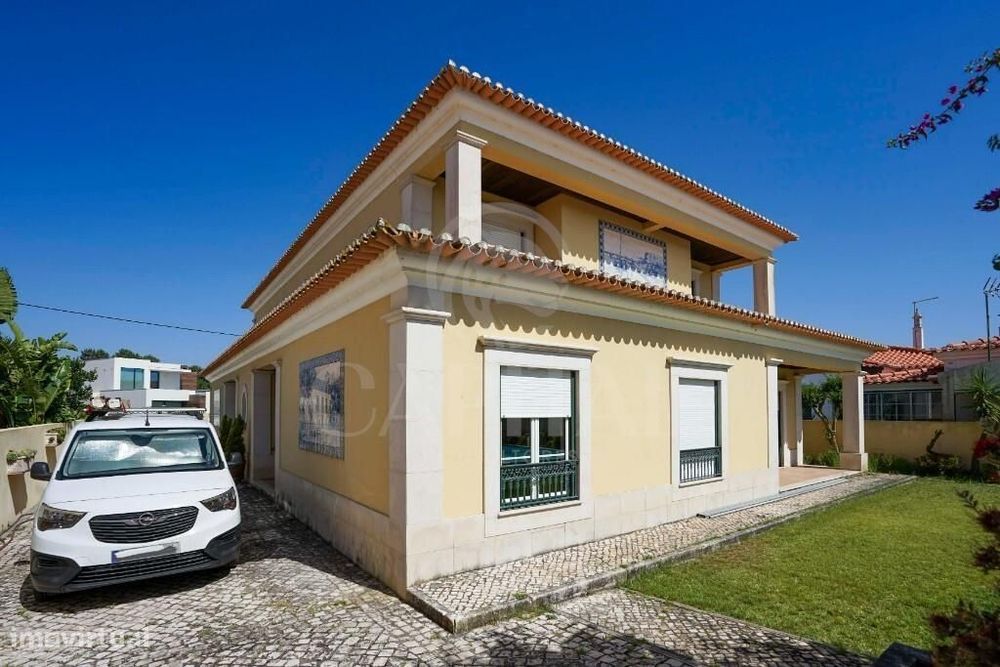 Moradia T5 com piscina, anexo e amplos espaços exteriores | Samora Cor
