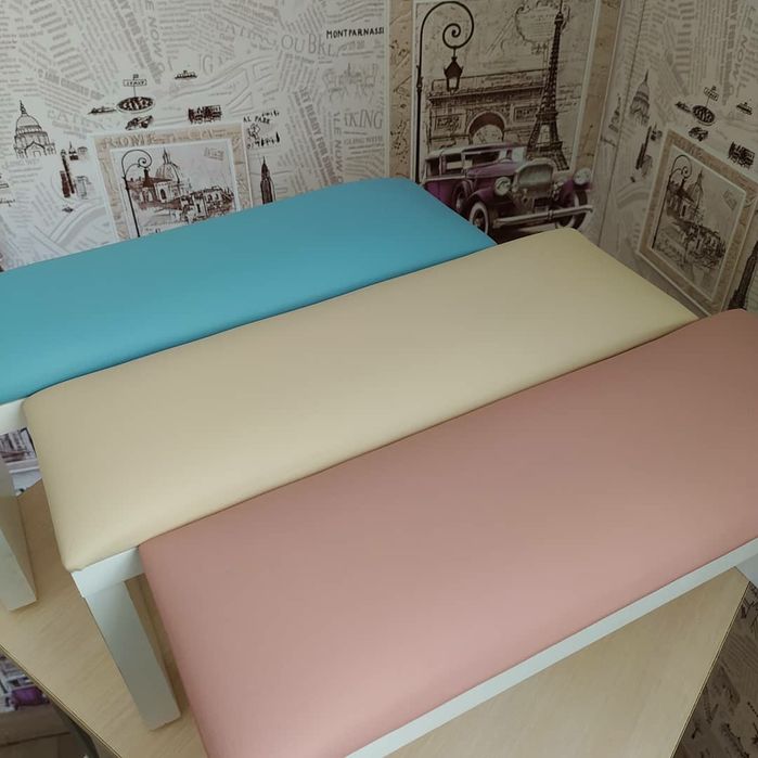 Полка под лакиподставка под руку