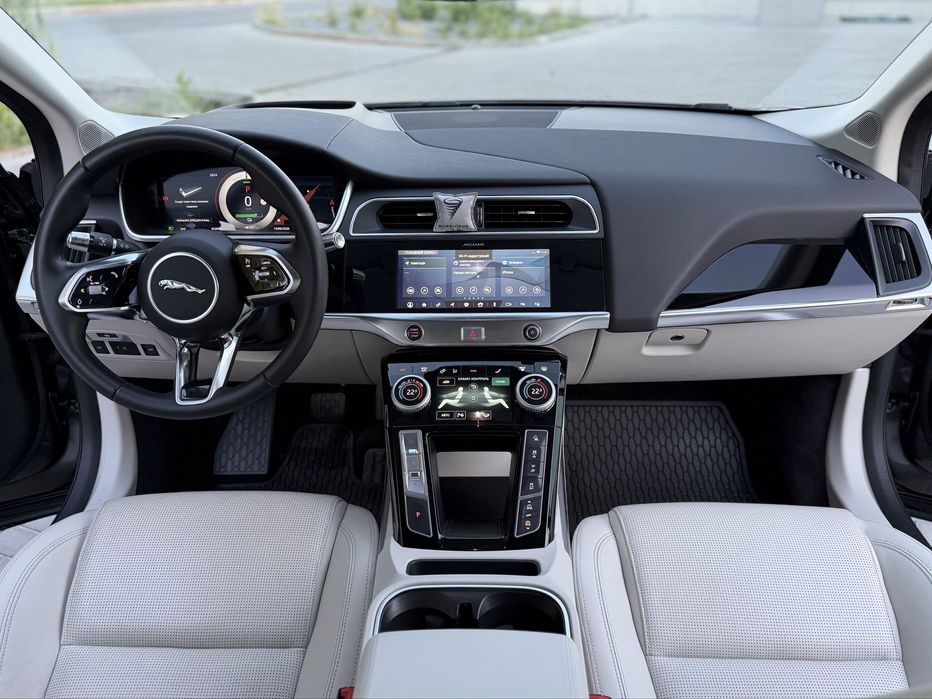 Продам авто jaguar i-pace