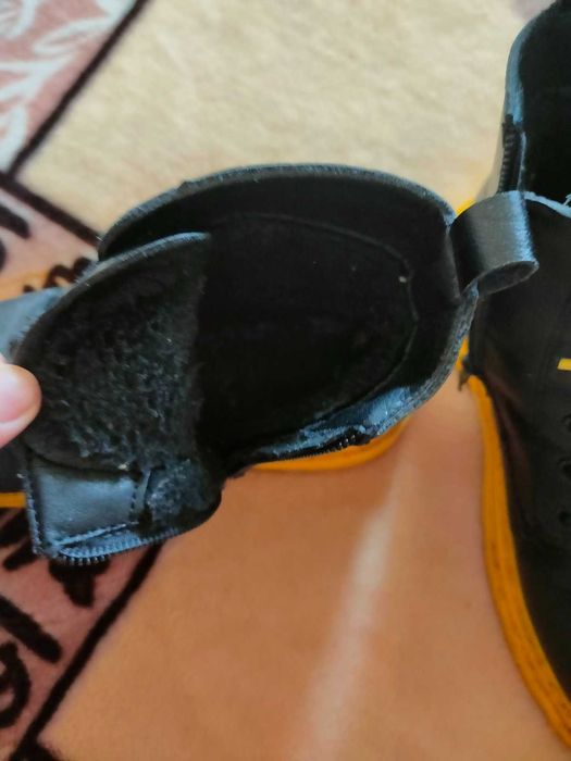 Ботінки для дівчинки