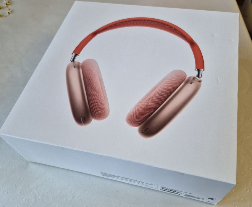 Коробка оригінал від навушників AirPods Max