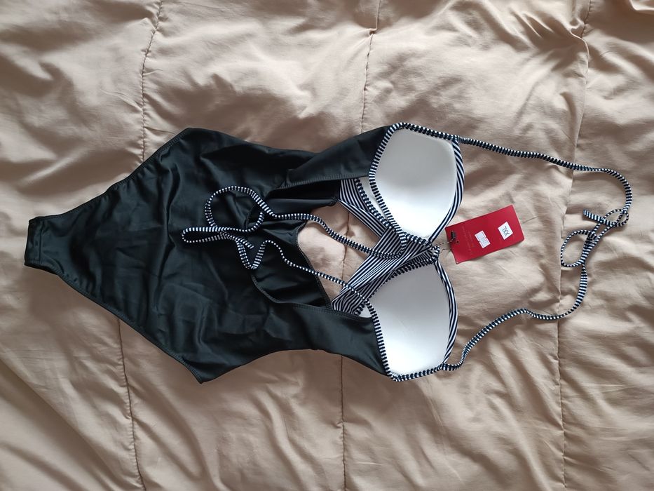 Жіночий купальник