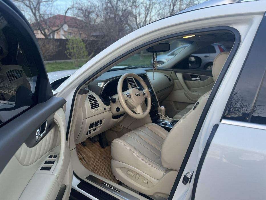 Продам инфинити фх35