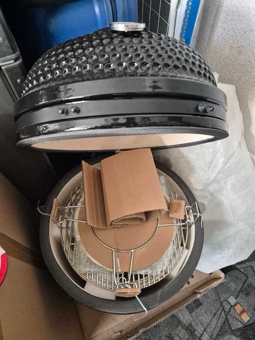 Sprzedam nowy, nieużywany grill ceramiczny Jamestown Marwin M