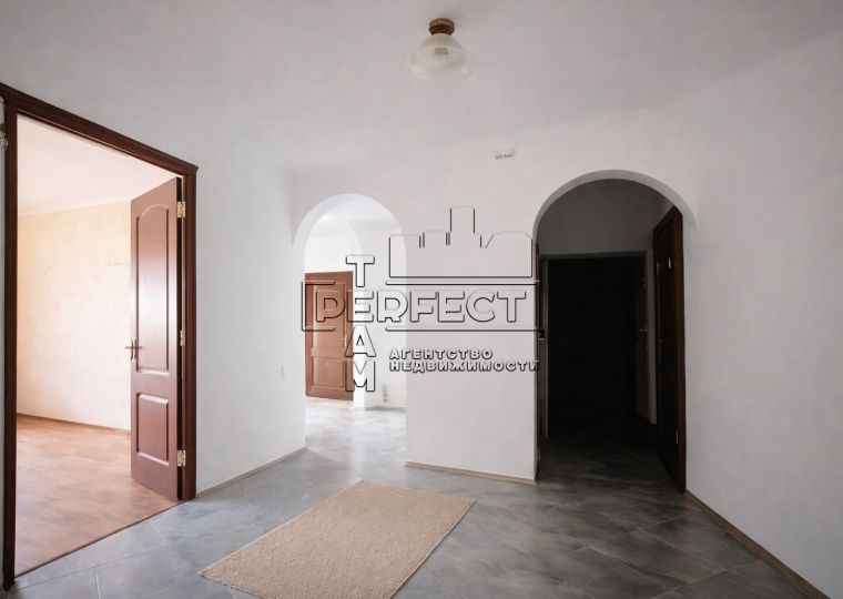 Продаж частини 3к квартири Прирічна 29 / Приречная 29