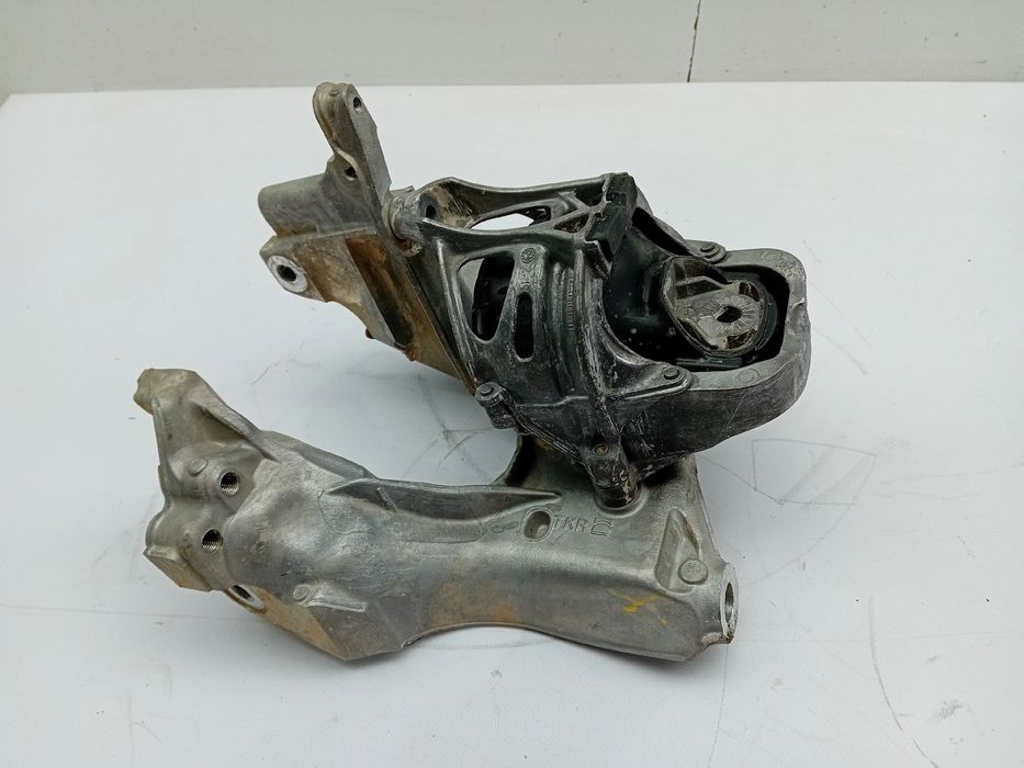 Apoio do motor AUDI Q5 Sportback (FYT)