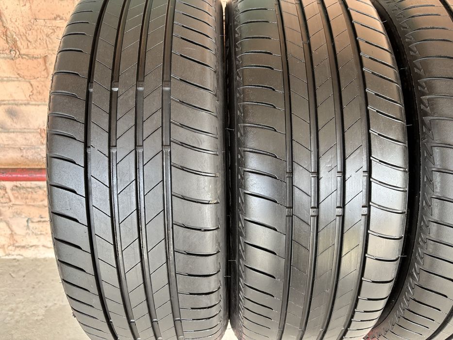 Комплект літніх шин 215/60R17 Bridgestone