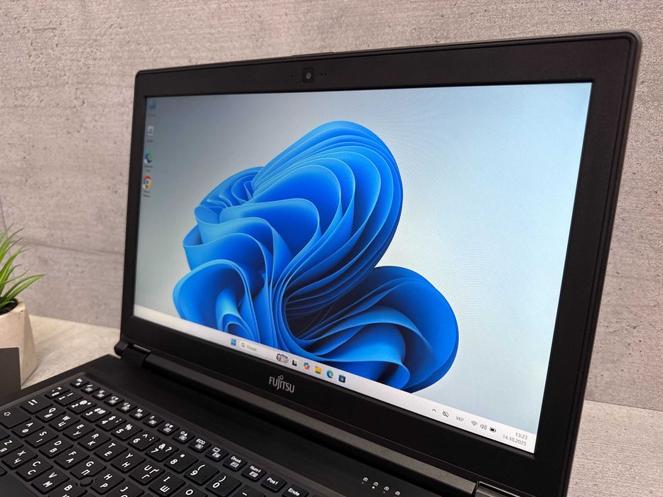 I7-8750H/15.6"/Nvidia/32gb ddr4/Ігровий ноутбук Fujitsu H780/512 ssd