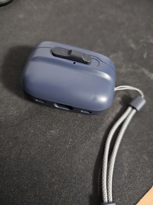 Sprzedam etui do AirPods Pro 2