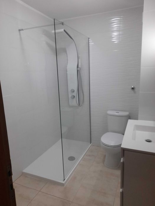 casas de banho e cozinhas.  Azulejos  mozaicas pladur