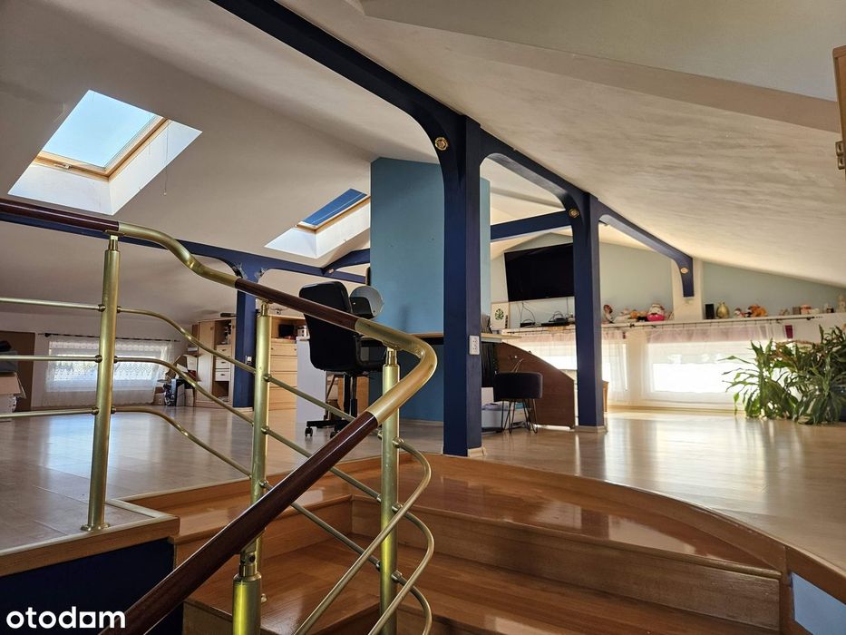 Dom z penthousem, 2 garaże, fotowoltaika, solary, MPK | Opcja 20 arów