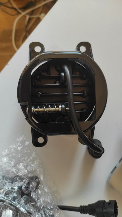 Туманка два режима желтый / белый LED универсальная 3,5 дюйма 90мм