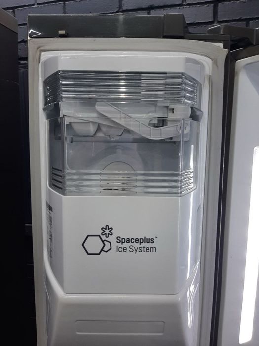 Продам Холодильник Side-by-side Samsung RS80F65K2TUA.2023 рік.Доставлю