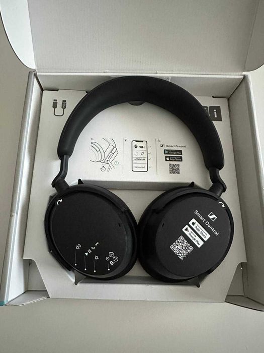 Sennheiser Accentum Headphones