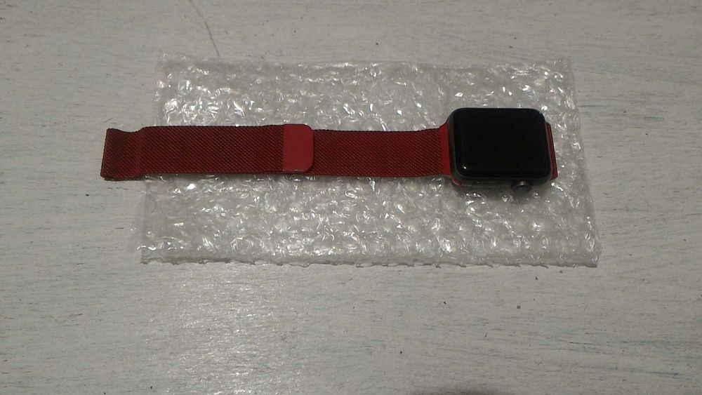 Apple Watch Series 2, 38mm бу, состояние хорошее, часы без зарядки