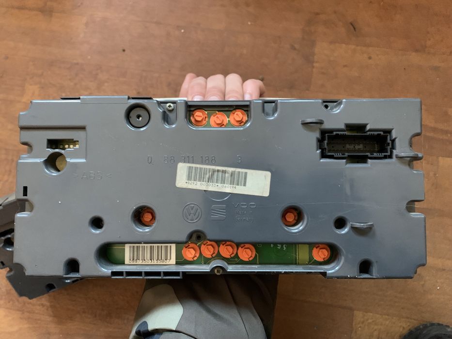 Щиток/Панель приборов/Volkswagen Golf/Seat