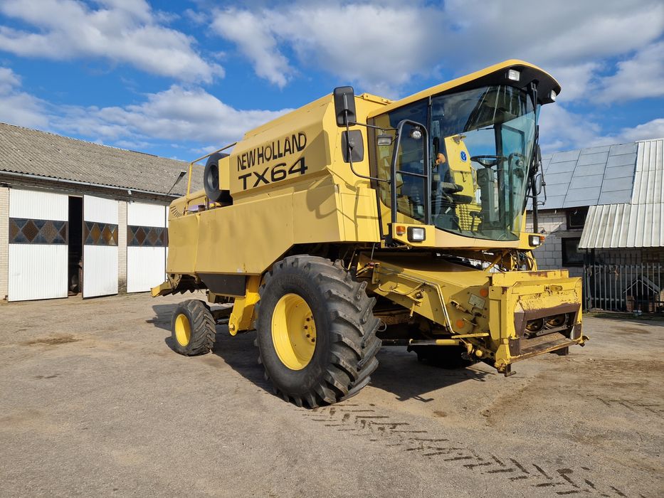 Kombajn zbożowy NEW HOLLAND TX 64 heder 5.18 nie claas