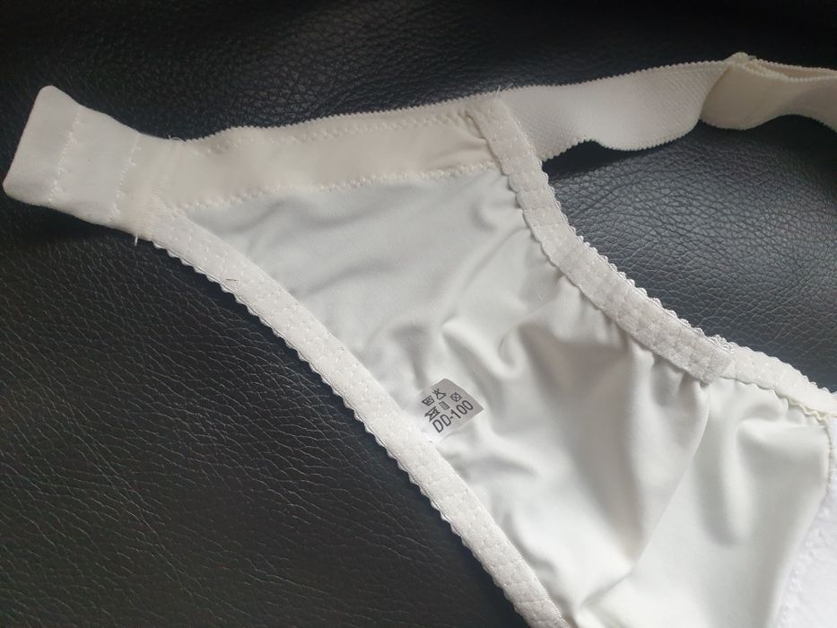 Biustonosz stanik 100 DD kremowy koronka duży