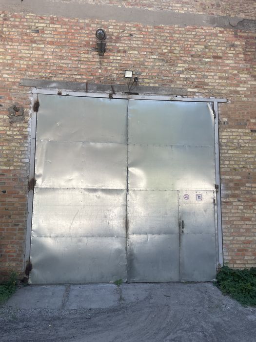 Продаж приміщення с.Мліїв