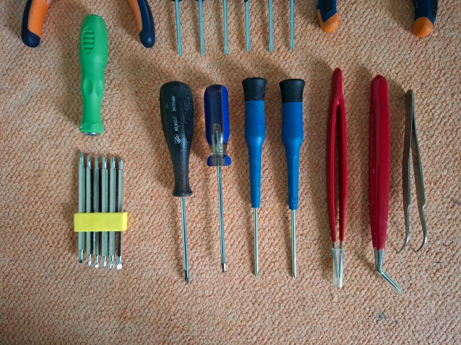 Ferramenta para electrónica