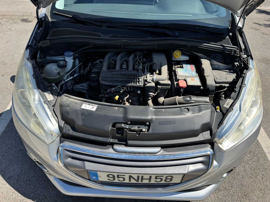 Peugeot 208 1.2VTi Alure 3p