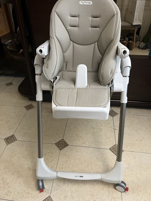 Стільчик для кормлення Peg Perego Prima Pappa Follow Me