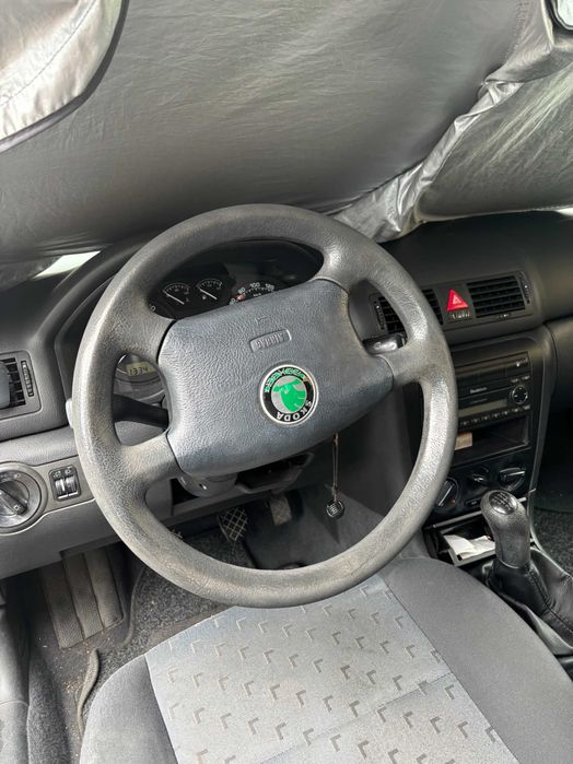 Skoda Octavia break - 1.4 gasolina,