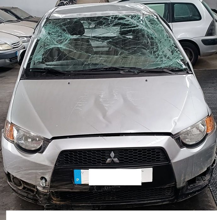 Mitsubishi Colt Cz3 De 2011 Disponível Para Peças