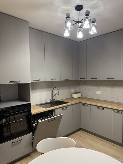 Оренда сучасного Таун Хауса, перша здача