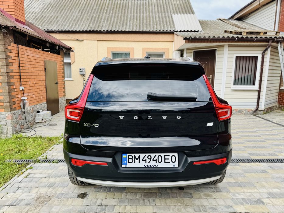 Volvo XC40 1.5PHEV AWD R-Design 2022рік Official