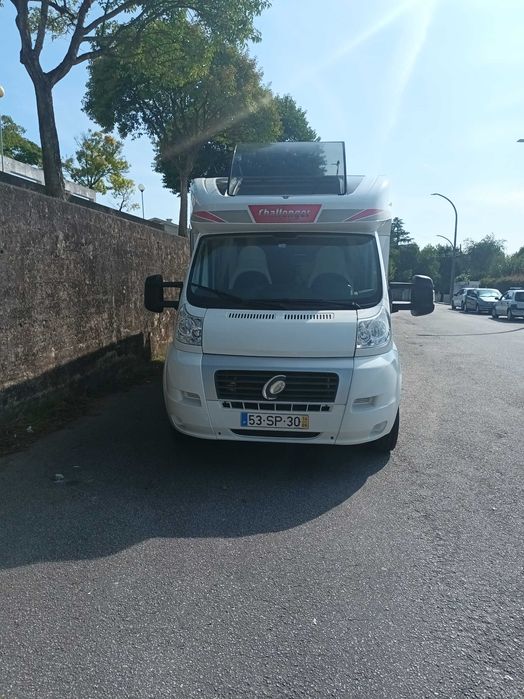 Autocaravana challenger cama central