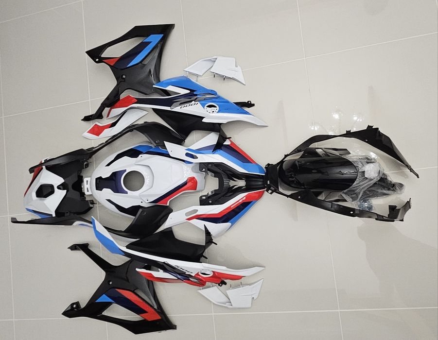 BMW M1000RR 2020-22 zestaw osłon owiewki Nowe