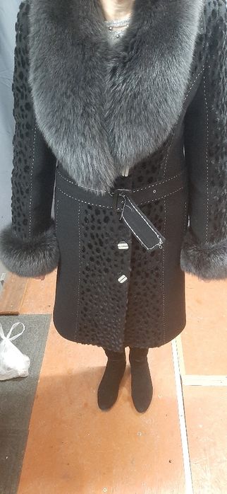 Польто женское...