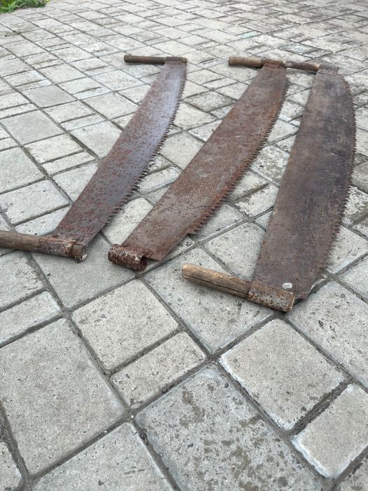 Продам пилку по дереву двуручка б/в