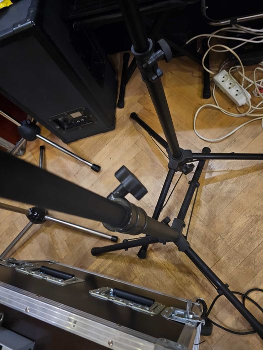 Стійки під клавіші. під ноти, мікрофонні... Стан відмінний. Нові. ...