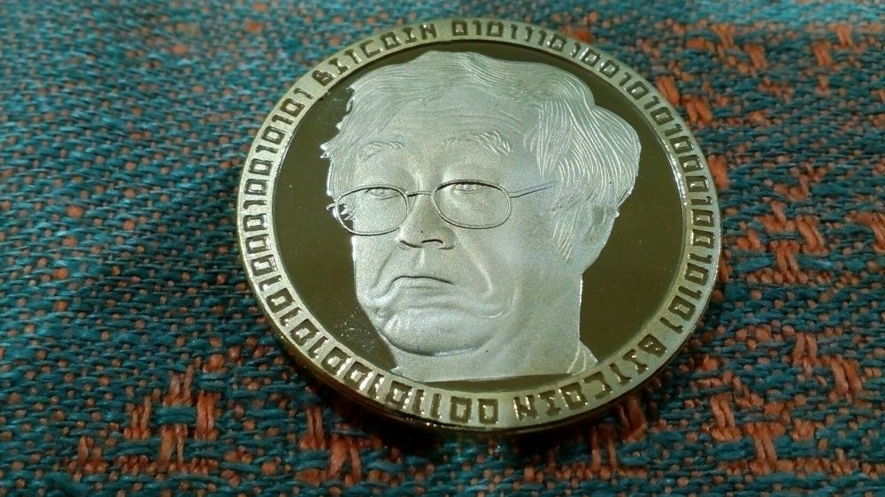 Монета Биткоин. Металл