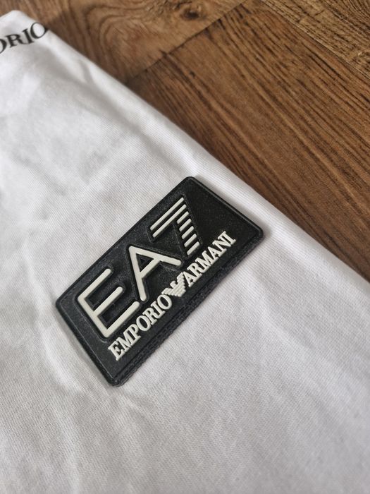 Nowa biała koszulka t-shirt męski EA7 bawełna logo metki prezent