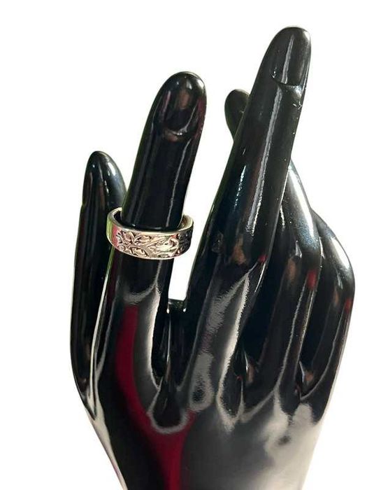 Pięknie grawerowana obrączka unisex regulowana